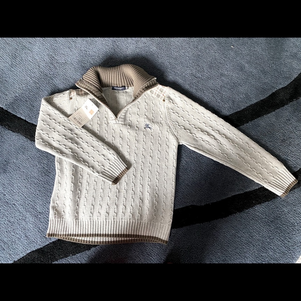 Burberry style boys sweater 8-9